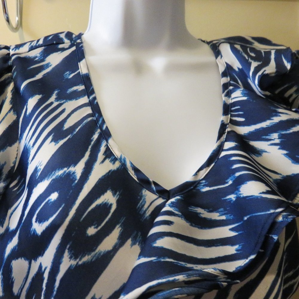 LARRY LEVINE BLOUSE / MEDIUM / EASY CARE / NWOT - Picture 5 of 5